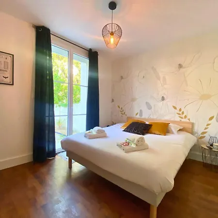 Vivez Le Confort Moderne Pour 4 Personnes דירה