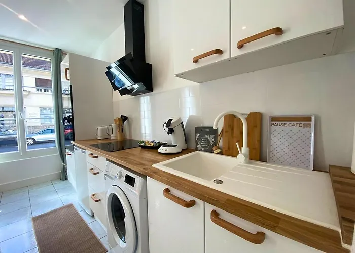 Vivez Le Confort Moderne Pour 4 Personnes *