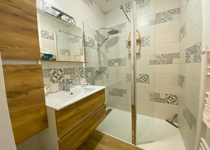 Vivez Le Confort Moderne Pour 4 Personnes Apartment